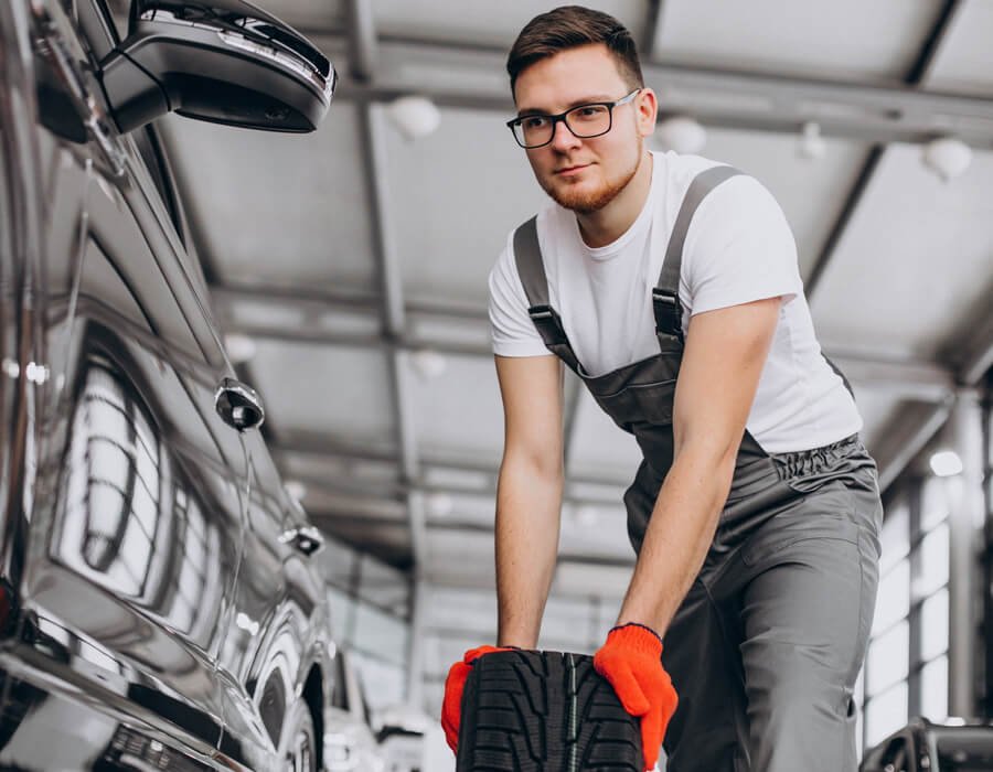 Malik Auto doorstep car service Pune