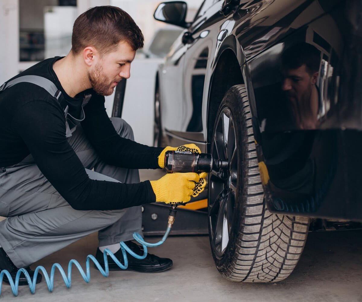 Periodic Car Service - Malik Auto Pune
